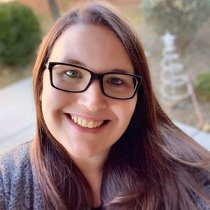 Meet your Posher, Tracy mae